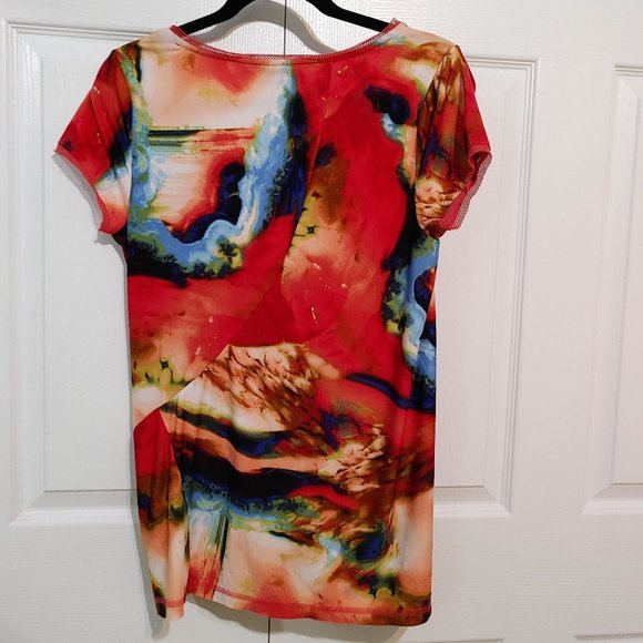 Simply Vera Tee - Picture 2 of 7